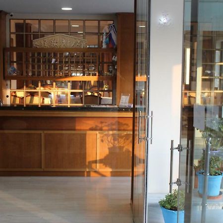 Hotel Marion Loutraki  Exterior photo