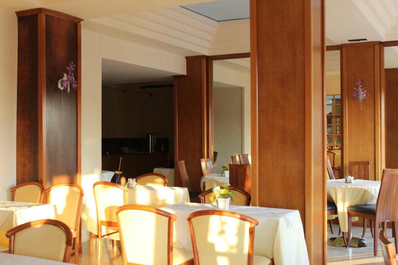 Hotel Marion Loutraki  Exterior photo